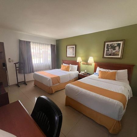 Quality Inn Ciudad Obregón Buitenkant foto
